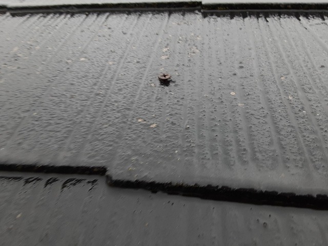 雨漏りに繋がる可能性があります